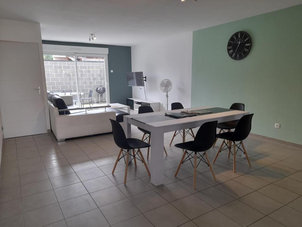 Logement De 100M2 Avec Terrasse Wardrecques Екстер'єр фото